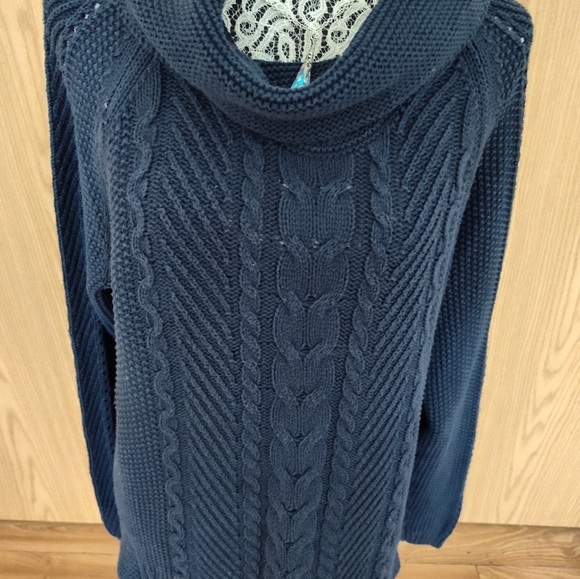 Women's cowl neck Cabi sweater - Picture 2 of 5